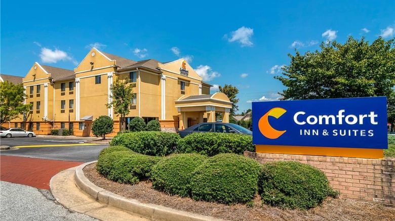 <b>Comfort Inn & Suites Galleria Exterior</b>. Images powered by <a href="https://iceportal.shijigroup.com/" title="IcePortal" target="_blank">IcePortal</a>.