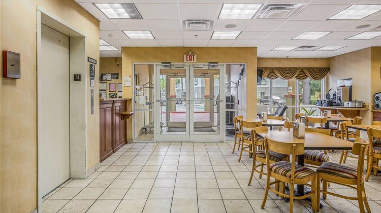Econo Lodge Valdosta Mall Area Lobby
