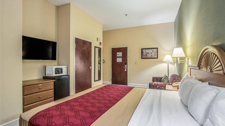 Econo Lodge Valdosta Mall Area Room