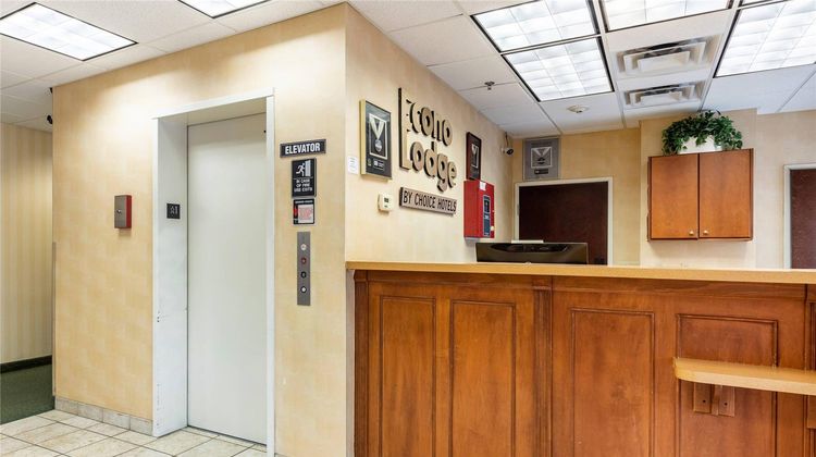 Econo Lodge Valdosta Mall Area Lobby