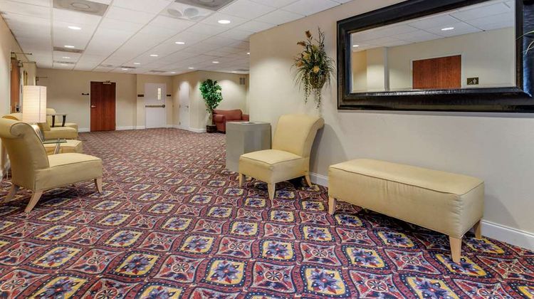 Comfort Inn and suites Statesboro Lobby