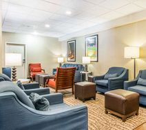 Comfort Inn Downtown South-Turner Field Lobby