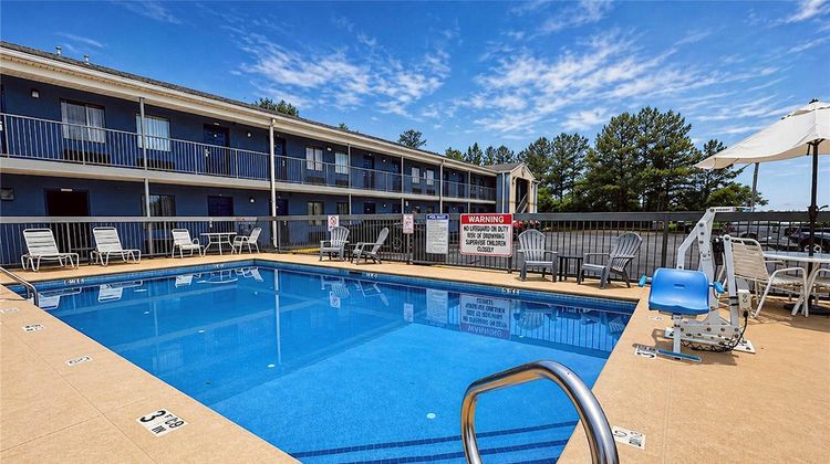 Quality Inn Augusta West Near Fort Gordon Pool