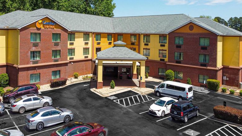 <b>Comfort Suites Morrow Exterior</b>. Images powered by <a href="https://iceportal.shijigroup.com/" title="IcePortal" target="_blank">IcePortal</a>.