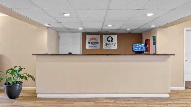 Quality Inn Kingsland Lobby