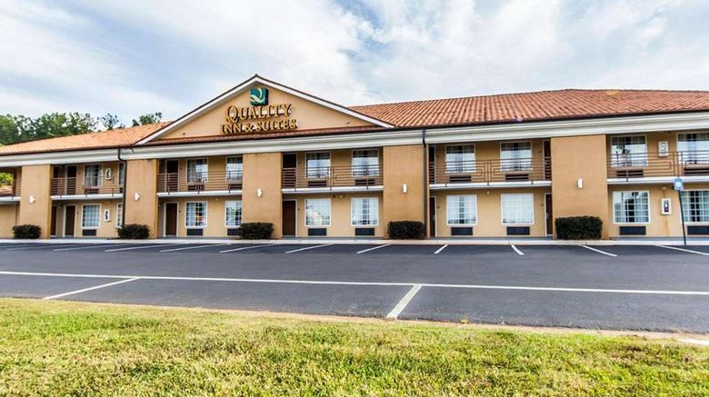 <b>Quality Inn and Suites Bremen Exterior</b>. Images powered by <a href="https://iceportal.shijigroup.com/" title="IcePortal" target="_blank">IcePortal</a>.