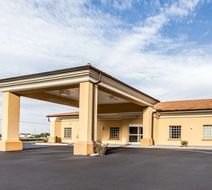 Quality Inn and Suites Bremen Exterior