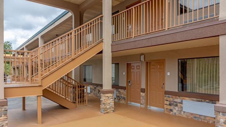 <b>Econo Lodge Byron-Warner Robins Exterior</b>. Images powered by <a href="https://iceportal.shijigroup.com/" title="IcePortal" target="_blank">IcePortal</a>.