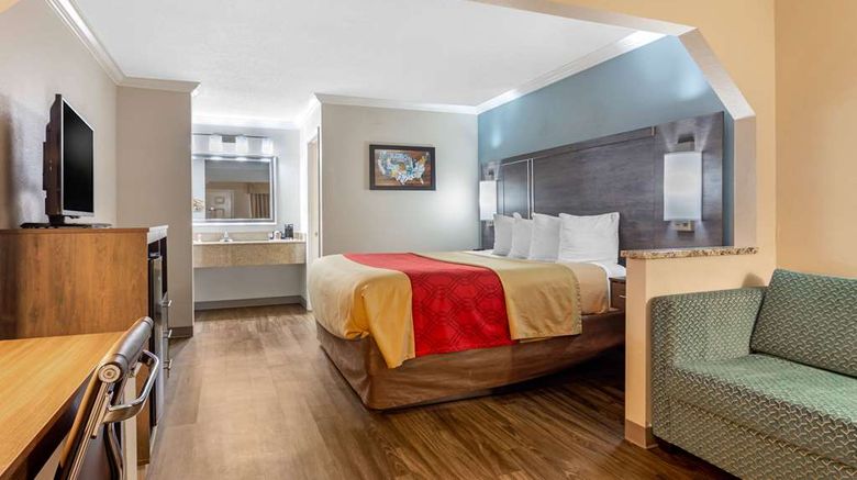<b>Econo Lodge Byron-Warner Robins Suite</b>. Images powered by <a href="https://iceportal.shijigroup.com/" title="IcePortal" target="_blank">IcePortal</a>.
