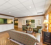 Quality Inn & Suites McDonough Lobby