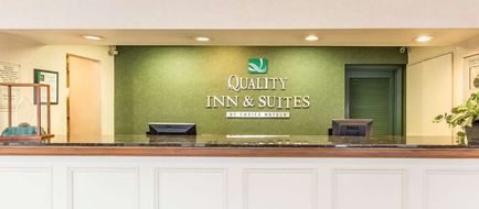 Quality Inn & Suites McDonough Lobby