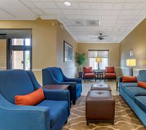 Comfort Suites Lobby
