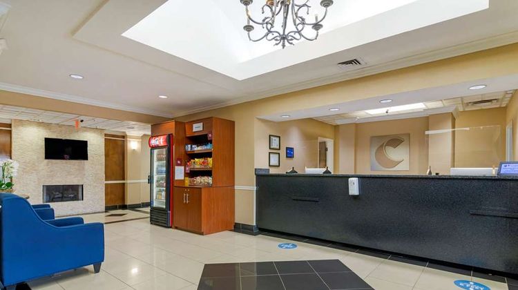 Comfort Suites Lobby