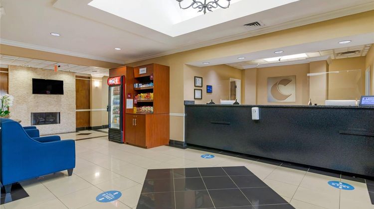 Comfort Suites Lobby