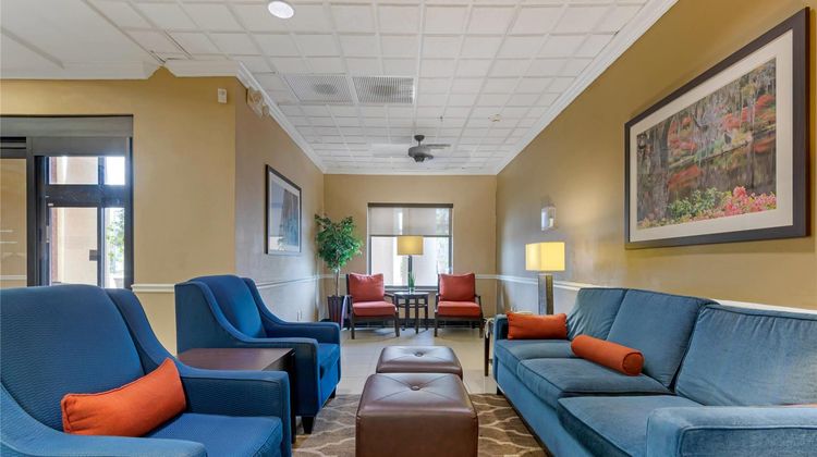 Comfort Suites Lobby