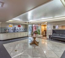 Quality Inn Lobby