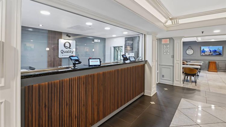 Quality Inn Lobby