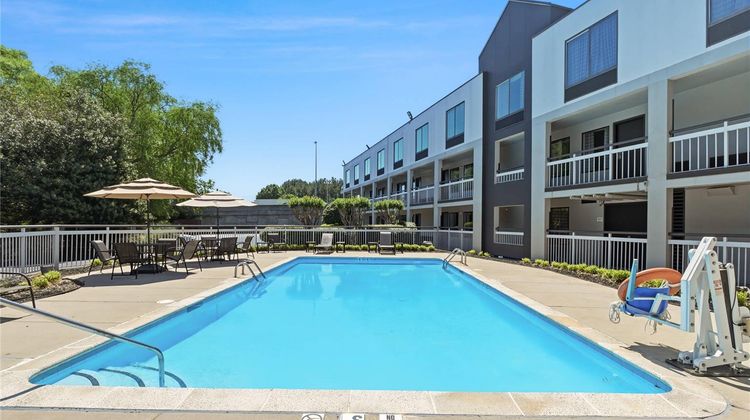 Quality Inn Pool