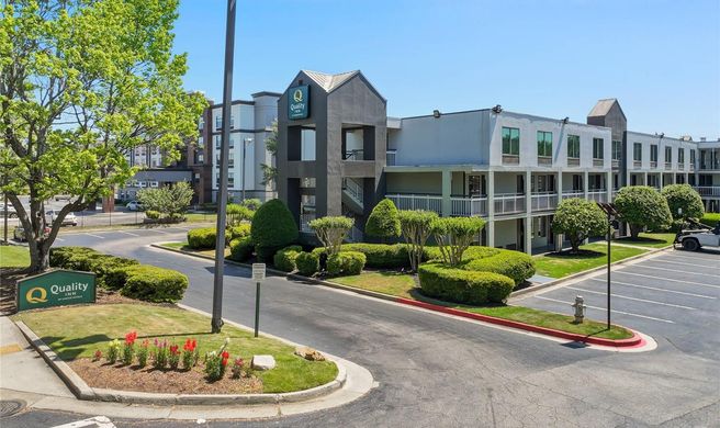 Quality Inn Exterior