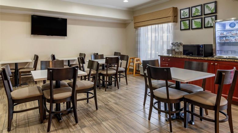 <b>Sleep Inn & Suites Stockbridge Restaurant</b>. Images powered by <a href="https://iceportal.shijigroup.com/" title="IcePortal" target="_blank">IcePortal</a>.