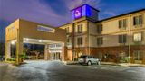 <b>Sleep Inn & Suites Stockbridge Exterior</b>. Images powered by <a href="https://iceportal.shijigroup.com/" title="IcePortal" target="_blank">IcePortal</a>.
