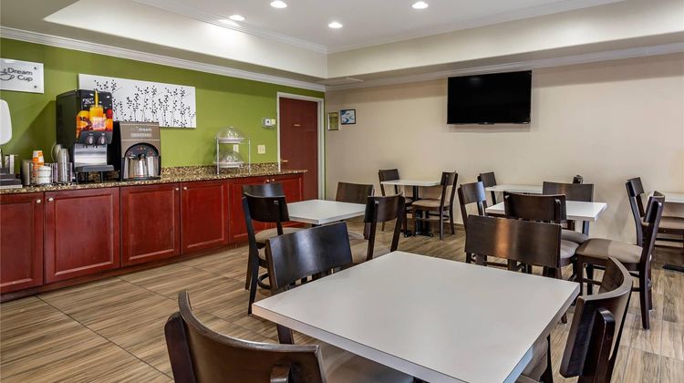 Sleep Inn & Suites Stockbridge Restaurant
