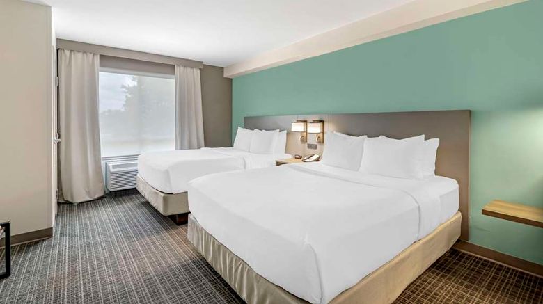 <b>Comfort Suites Valdosta Mall Area Suite</b>. Images powered by <a href="https://iceportal.shijigroup.com/" title="IcePortal" target="_blank">IcePortal</a>.