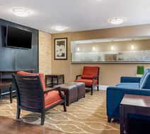 Comfort Inn And Suites Macon North Lobby