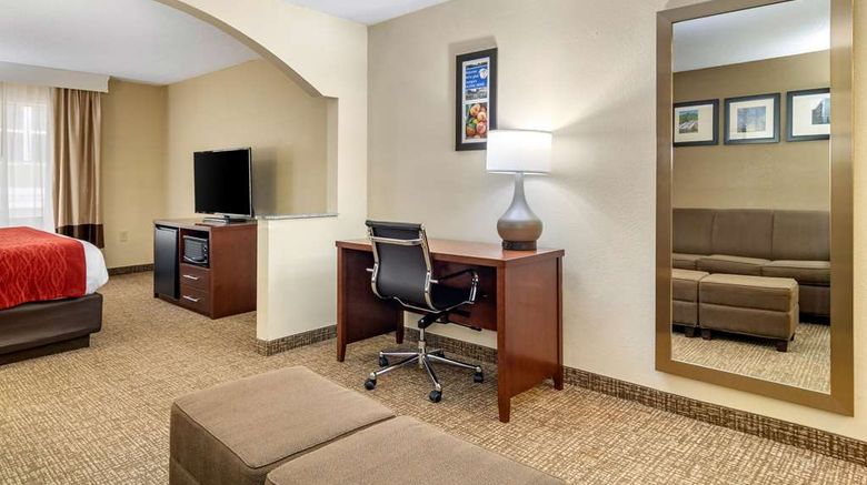 <b>Comfort Inn And Suites Macon North Suite</b>. Images powered by <a href="https://iceportal.shijigroup.com/" title="IcePortal" target="_blank">IcePortal</a>.