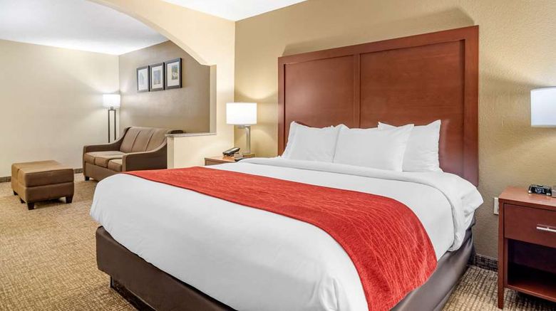 <b>Comfort Inn And Suites Macon North Suite</b>. Images powered by <a href="https://iceportal.shijigroup.com/" title="IcePortal" target="_blank">IcePortal</a>.