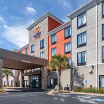 Comfort Suites