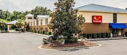 Econo Lodge Darien Exterior