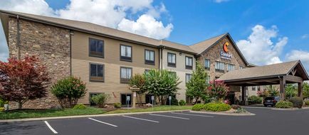 Comfort Inn & Suites Blue Ridge Exterior