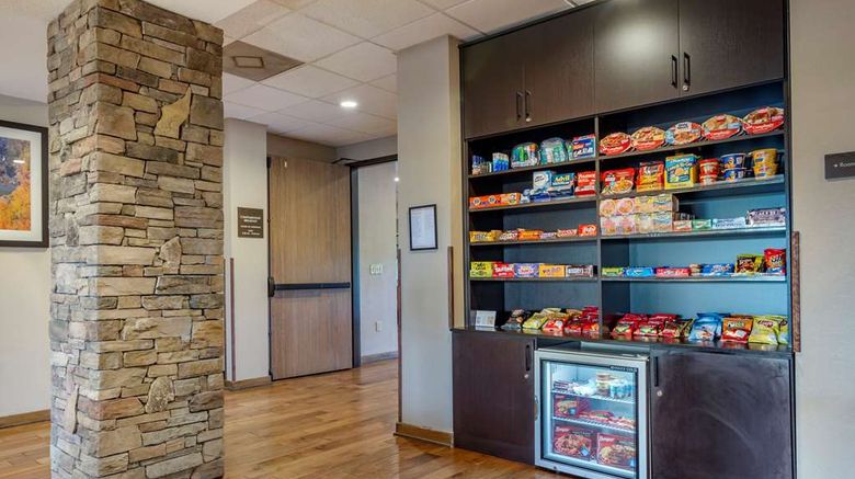 <b>Comfort Inn & Suites Blue Ridge Other</b>. Images powered by <a href="https://iceportal.shijigroup.com/" title="IcePortal" target="_blank">IcePortal</a>.