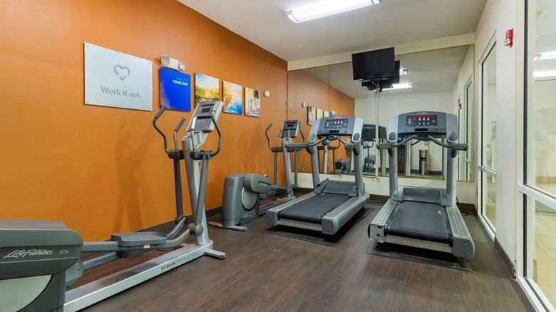 <b>Comfort Suites, Milledgeville Health</b>. Images powered by <a href="https://iceportal.shijigroup.com/" title="IcePortal" target="_blank">IcePortal</a>.