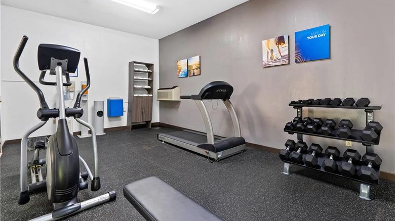 <b>Comfort Suites, Milledgeville Health</b>. Images powered by <a href="https://iceportal.shijigroup.com/" title="IcePortal" target="_blank">IcePortal</a>.