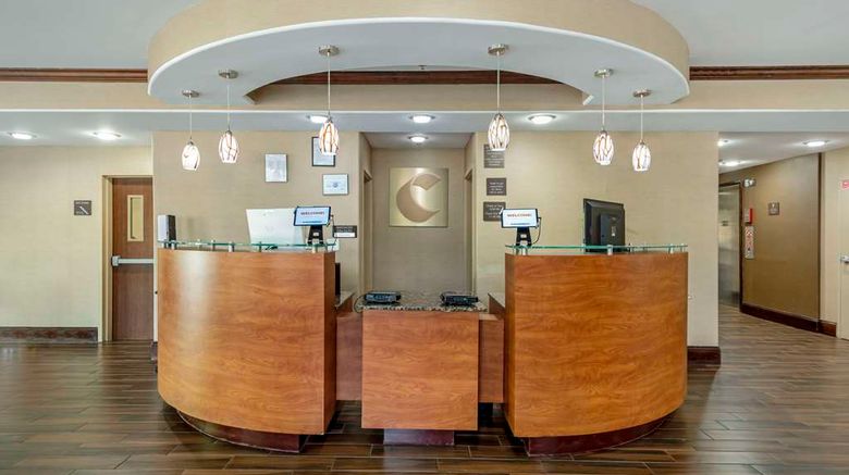 <b>Comfort Suites at Kennesaw State Univ Lobby</b>. Images powered by <a href="https://iceportal.shijigroup.com/" title="IcePortal" target="_blank">IcePortal</a>.
