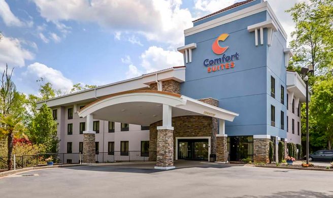 Comfort Suites at Kennesaw State Univ Exterior