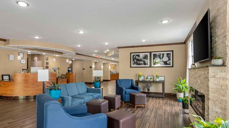 Comfort Suites at Kennesaw State Univ Lobby
