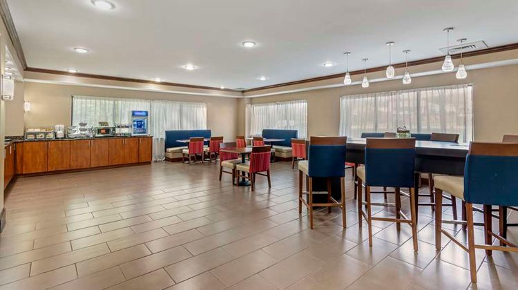 Comfort Suites at Kennesaw State Univ Restaurant
