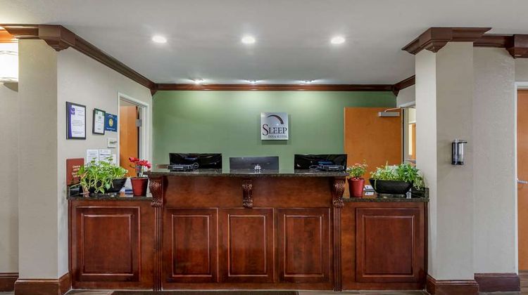 Sleep Inn and Suites Brunswick North Lobby