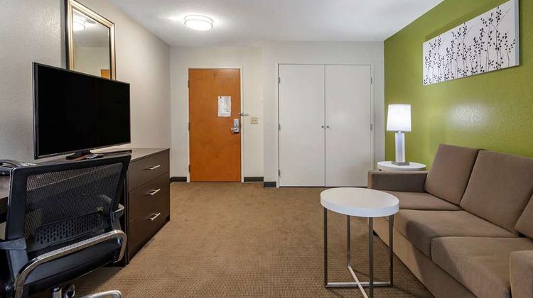 Sleep Inn and Suites Brunswick North Suite