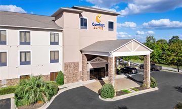 Comfort Suites