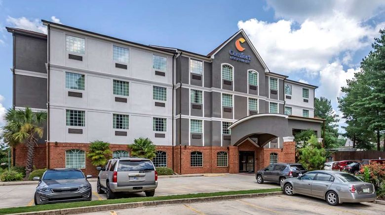 <b>Comfort Inn and Suites Villa Rica Exterior</b>. Images powered by <a href="https://iceportal.shijigroup.com/" title="IcePortal" target="_blank">IcePortal</a>.