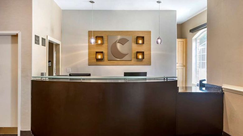 <b>Comfort Inn and Suites Villa Rica Lobby</b>. Images powered by <a href="https://iceportal.shijigroup.com/" title="IcePortal" target="_blank">IcePortal</a>.