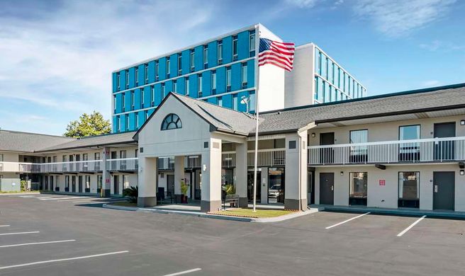 Econo Lodge Downtown Exterior