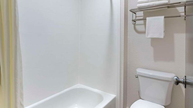 Econo Lodge Downtown Room