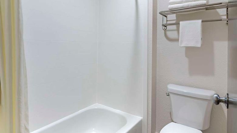 <b>Econo Lodge Downtown Room</b>. Images powered by <a href="https://iceportal.shijigroup.com/" title="IcePortal" target="_blank">IcePortal</a>.