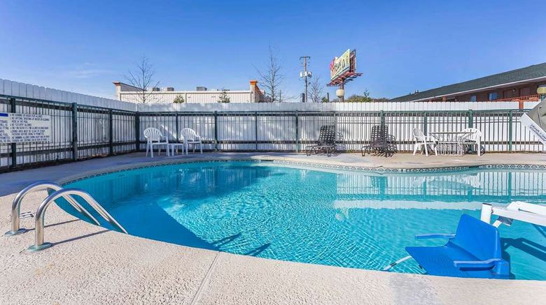 <b>Rodeway Inn - Augusta Pool</b>. Images powered by <a href="https://iceportal.shijigroup.com/" title="IcePortal" target="_blank">IcePortal</a>.