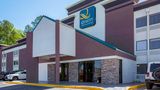 Quality Inn & Suites Atlanta Six Flags Exterior